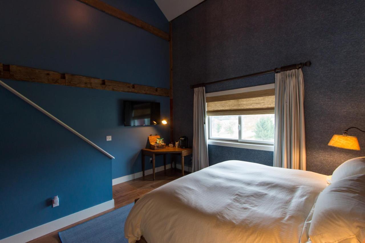 Bed & Breakfast At 5*